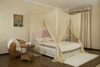 Elegante juego de dosel para cama con red protegida contra mosquitos con poste de cuatro esquinas, beige, Full/Queen/King