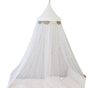 Mosquitera colgante para cuna de bebé en casa nórdica para niños